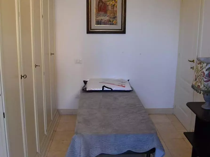 Immagine 10 di Appartamento in affitto  a Massa