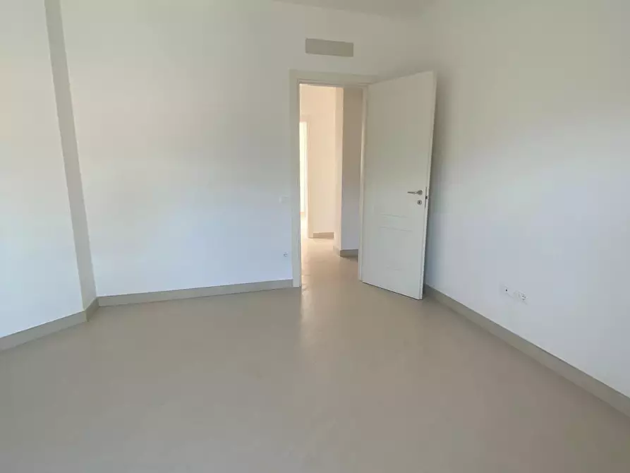 Immagine 10 di Appartamento in vendita  a Massa