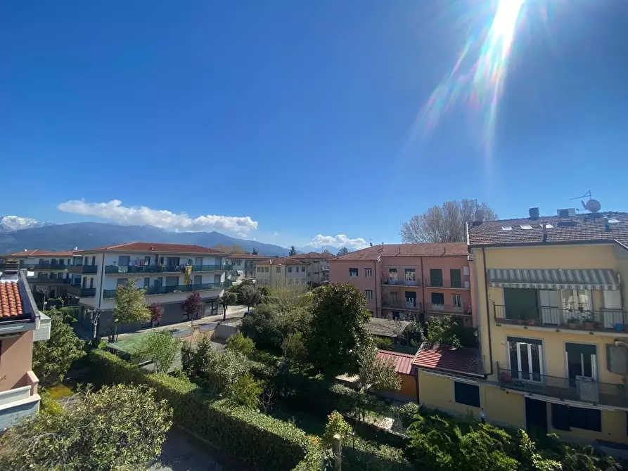 Immagine 18 di Appartamento in vendita  a Massa