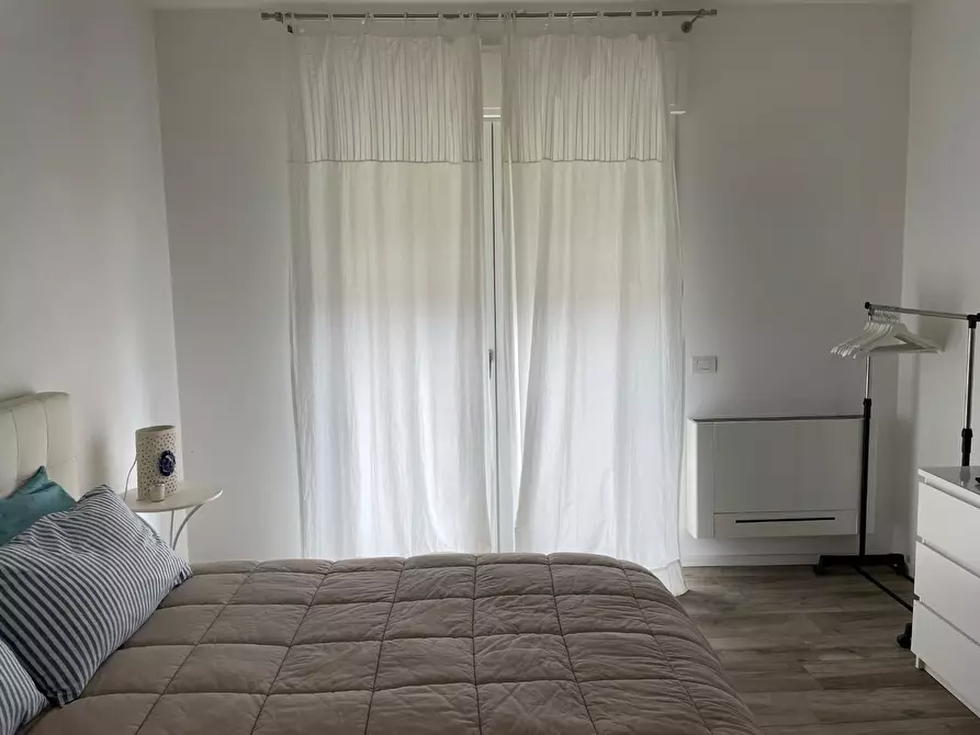 Immagine 11 di Appartamento in affitto  a Montignoso