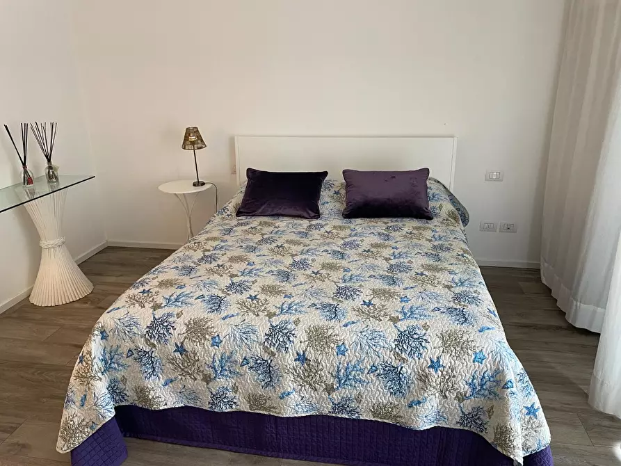 Immagine 15 di Appartamento in affitto  a Montignoso