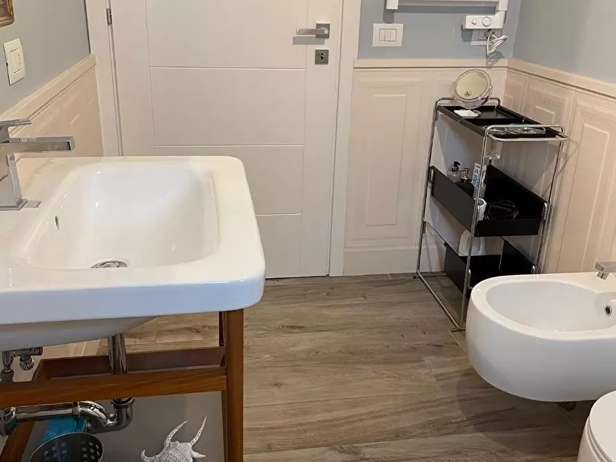 Immagine 20 di Appartamento in affitto  a Montignoso