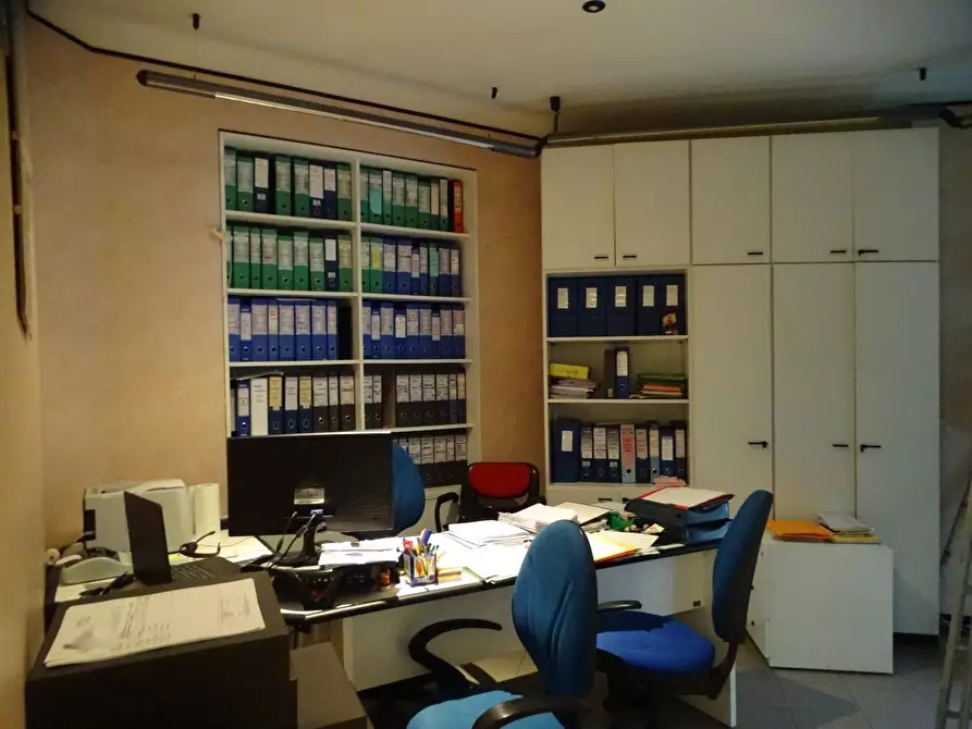 Immagine 2 di Ufficio in vendita  a Fucecchio