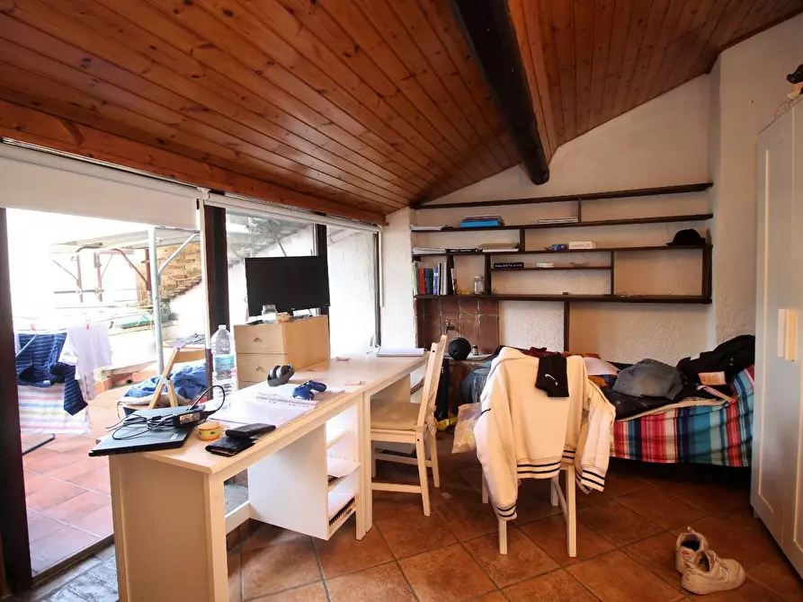 Immagine 10 di Appartamento in vendita  a Siena