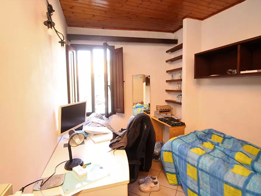 Immagine 6 di Appartamento in vendita  a Siena