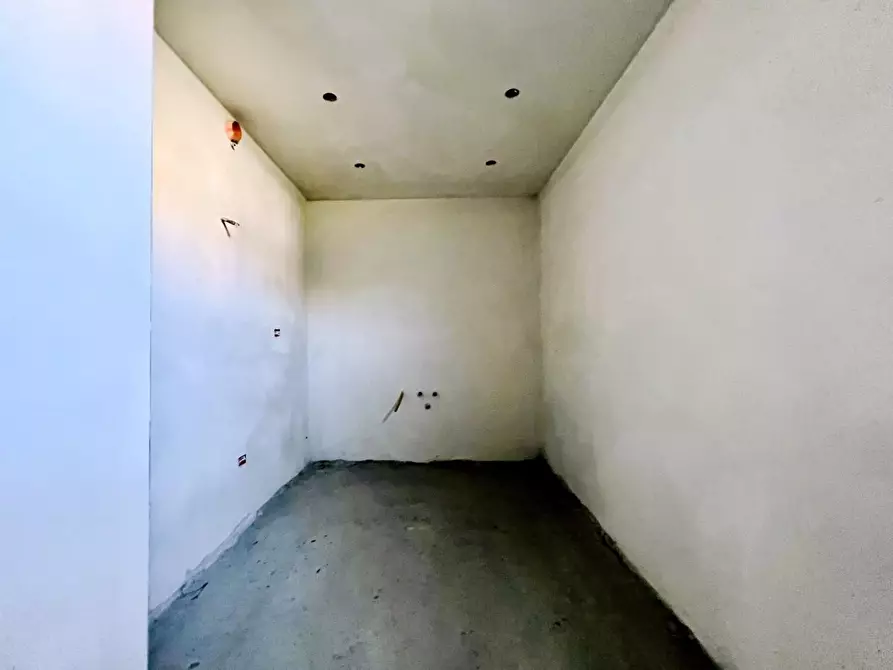 Immagine 14 di Casa quadrifamiliare in vendita  a Camaiore