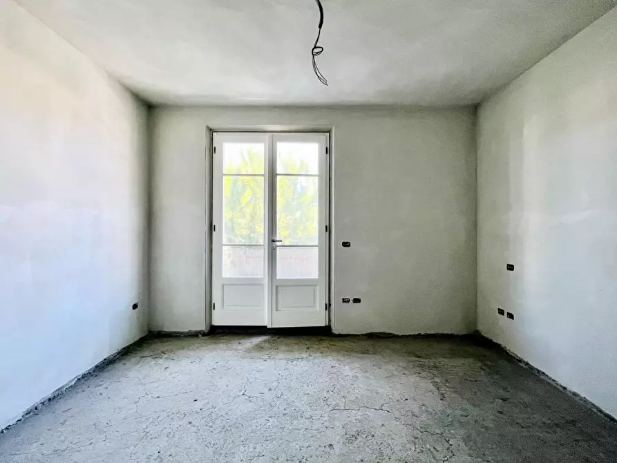 Immagine 36 di Casa quadrifamiliare in vendita  a Camaiore