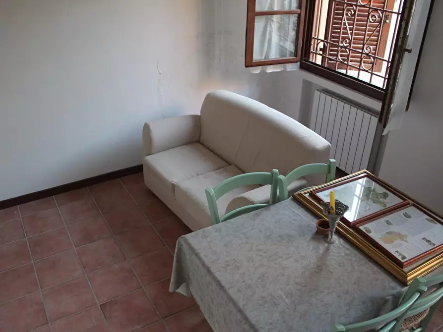 Immagine 6 di Appartamento in vendita  a Gambassi Terme