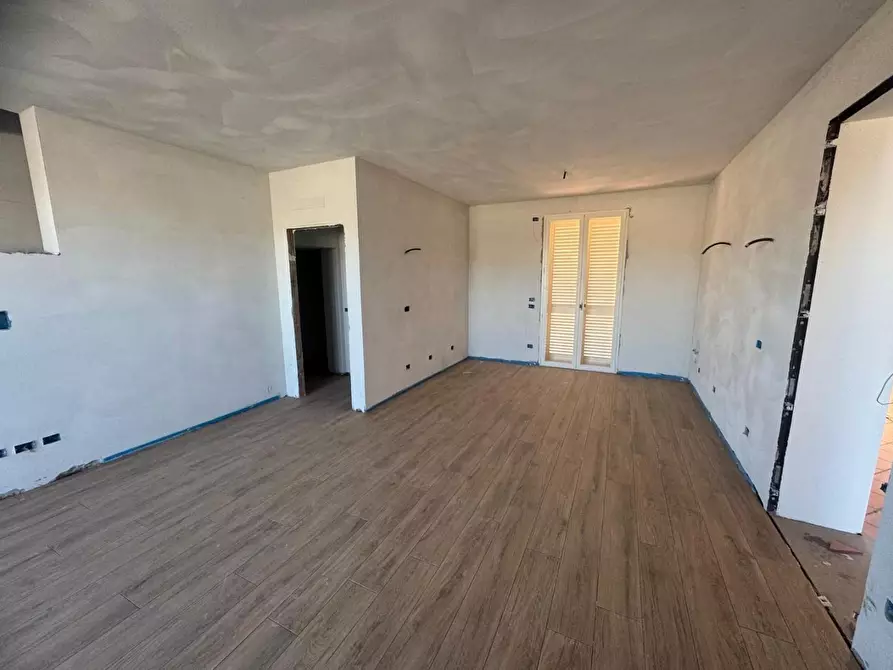 Immagine 7 di Casa bifamiliare in vendita  a Pontedera