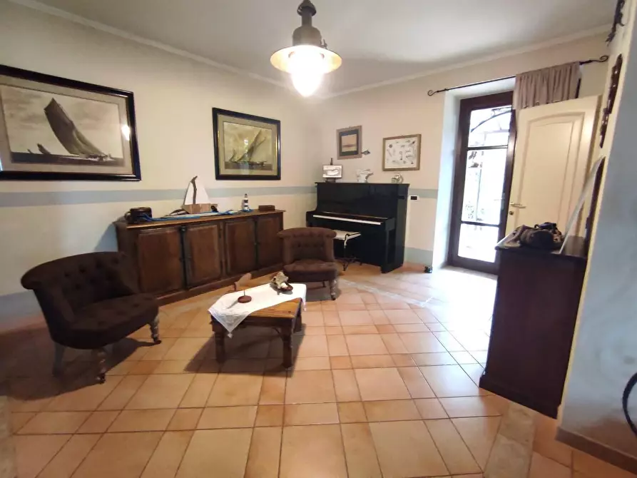 Immagine 33 di Casa colonica in vendita  a Arcola