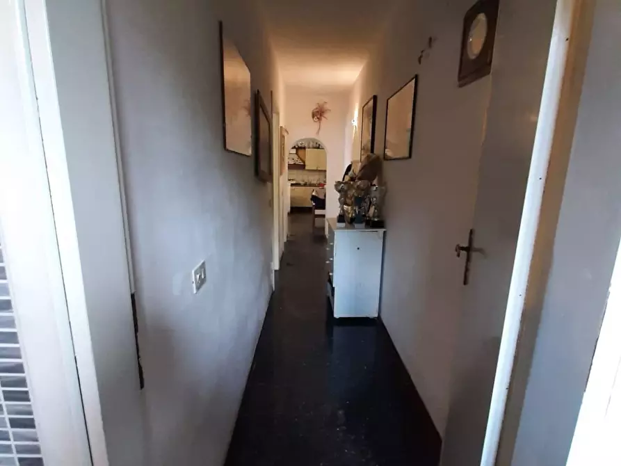 Immagine 5 di Appartamento in vendita  a Massa