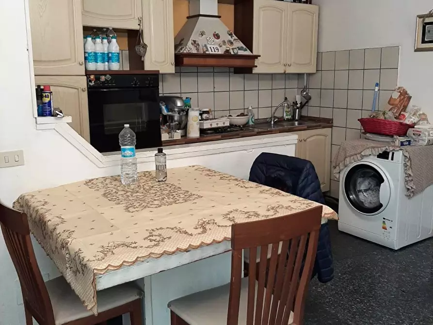 Immagine 8 di Appartamento in vendita  a Massa