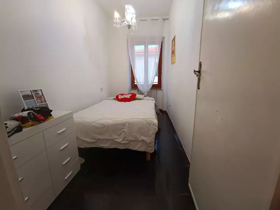 Immagine 19 di Appartamento in vendita  a Massa