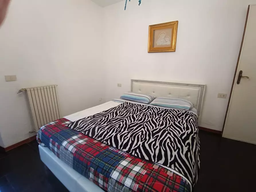 Immagine 14 di Appartamento in vendita  a Massa