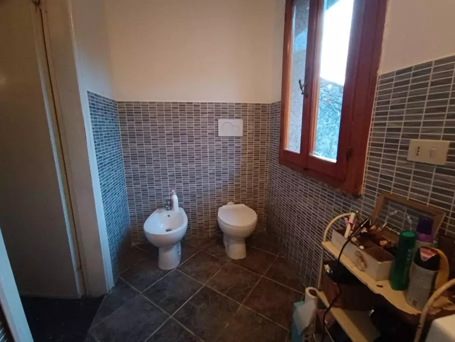 Immagine 22 di Appartamento in vendita  a Massa