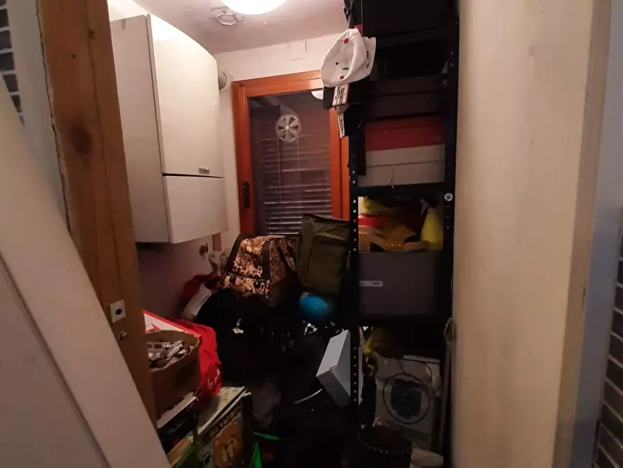 Immagine 4 di Appartamento in vendita  a Massa