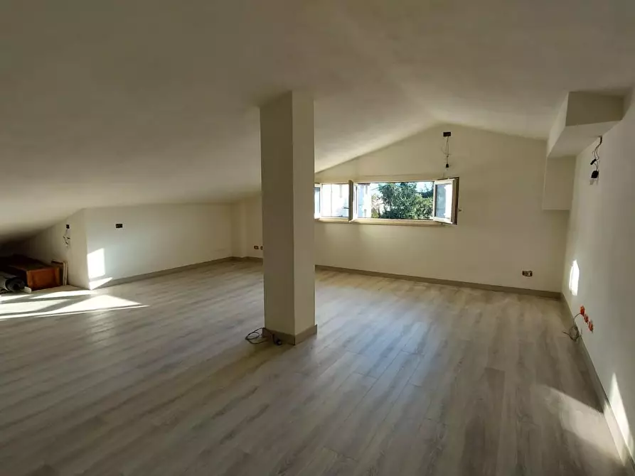 Immagine 26 di Villa in vendita  a Capannori