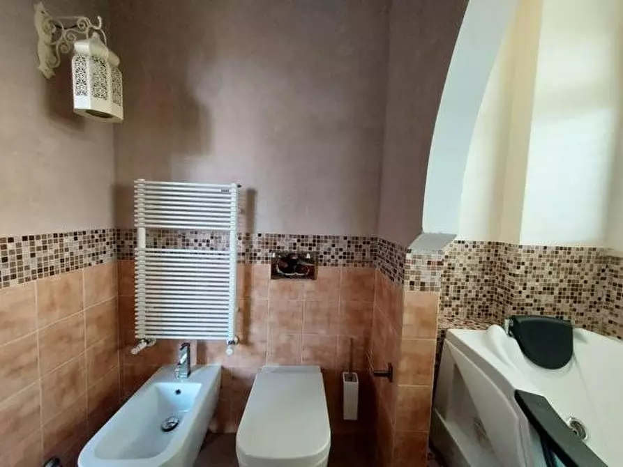 Immagine 16 di Villa in vendita  a Capannori