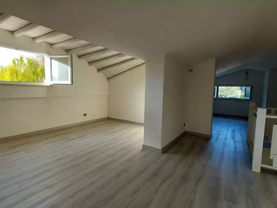 Immagine 24 di Villa in vendita  a Capannori