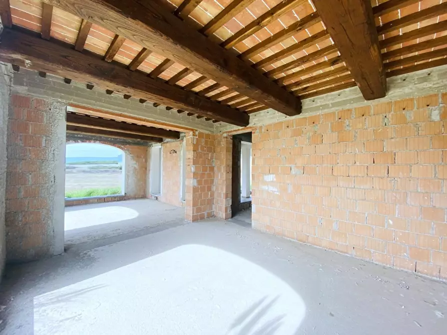 Immagine 4 di Rustico / casale in vendita  a Camaiore