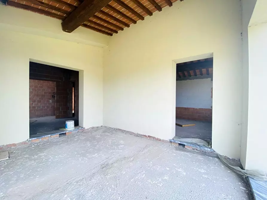 Immagine 13 di Rustico / casale in vendita  a Camaiore