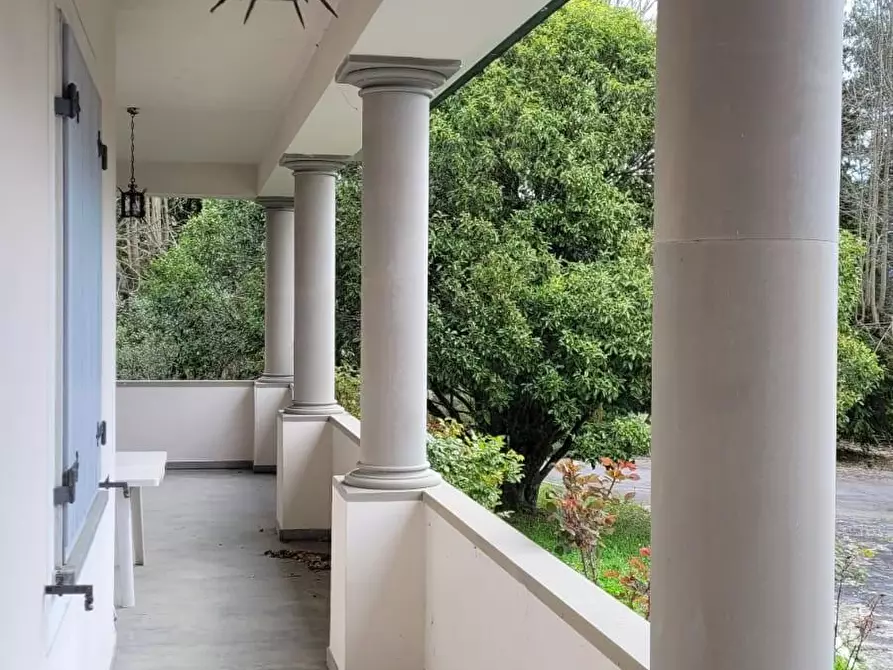 Immagine 45 di Villa in vendita  a Camaiore