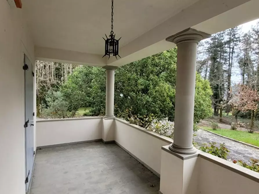 Immagine 46 di Villa in vendita  a Camaiore