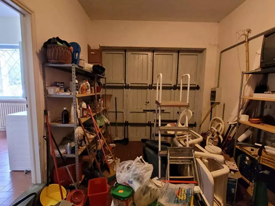 Immagine 26 di Villa in vendita  a Camaiore