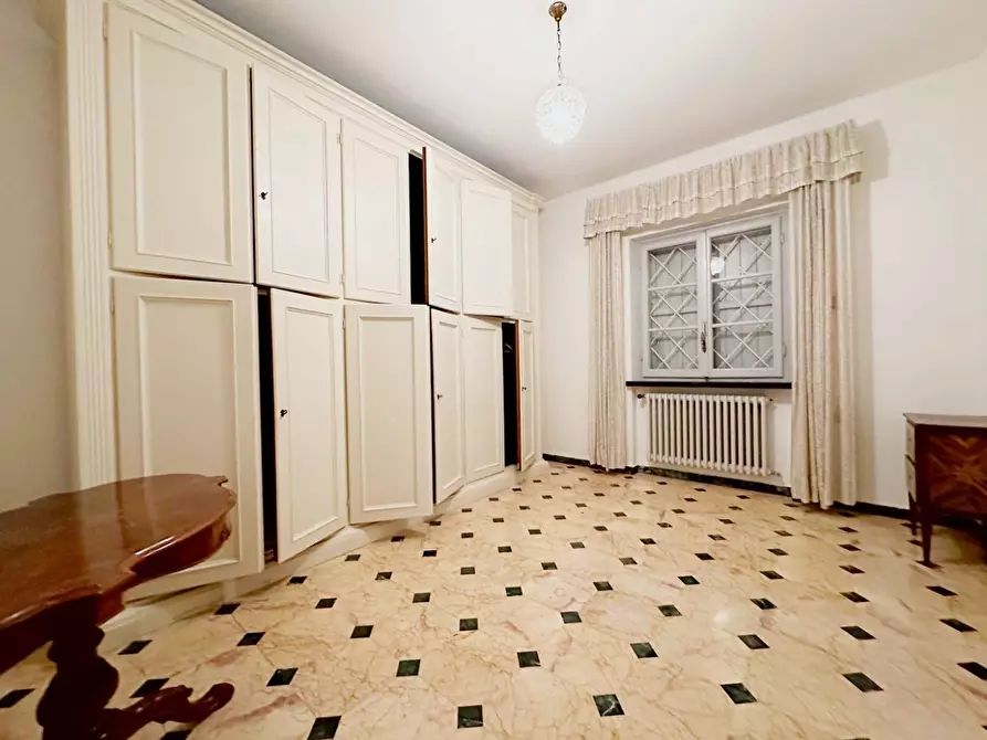 Immagine 40 di Villa in vendita  a Camaiore