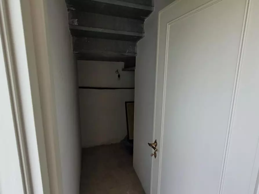 Immagine 34 di Villa in vendita  a Camaiore