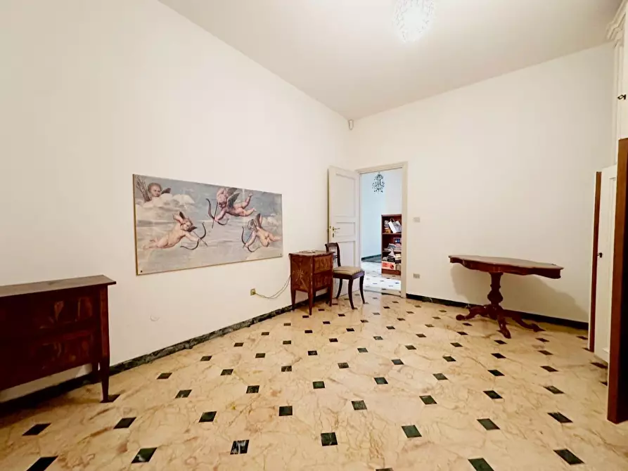 Immagine 37 di Villa in vendita  a Camaiore