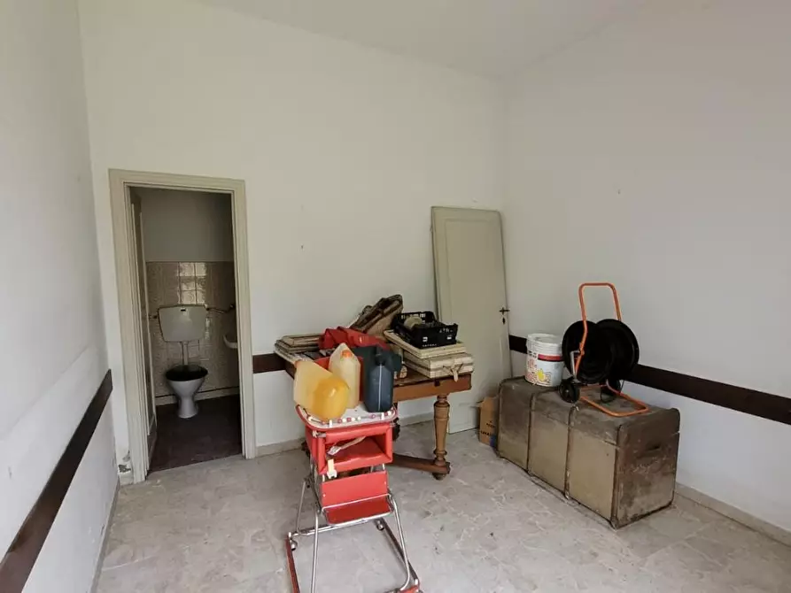 Immagine 36 di Villa in vendita  a Camaiore