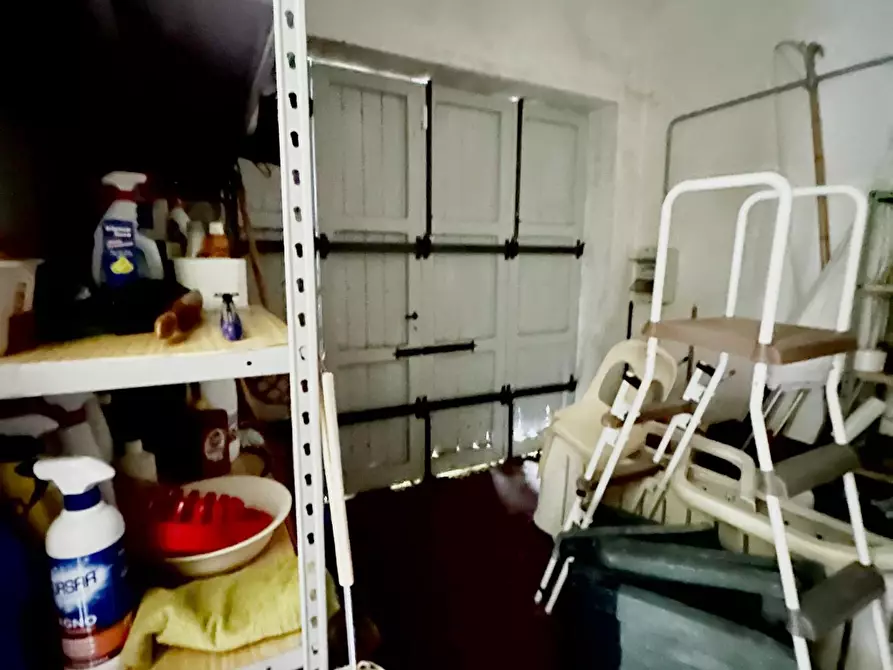 Immagine 42 di Villa in vendita  a Camaiore