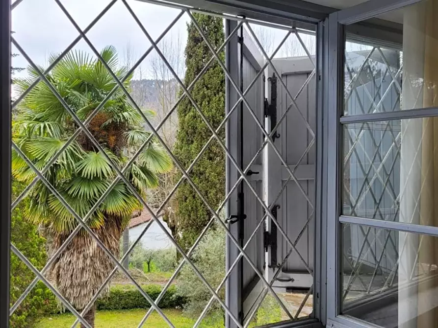 Immagine 7 di Villa in vendita  a Camaiore