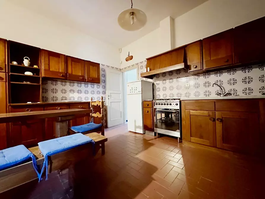 Immagine 16 di Villa in vendita  a Camaiore