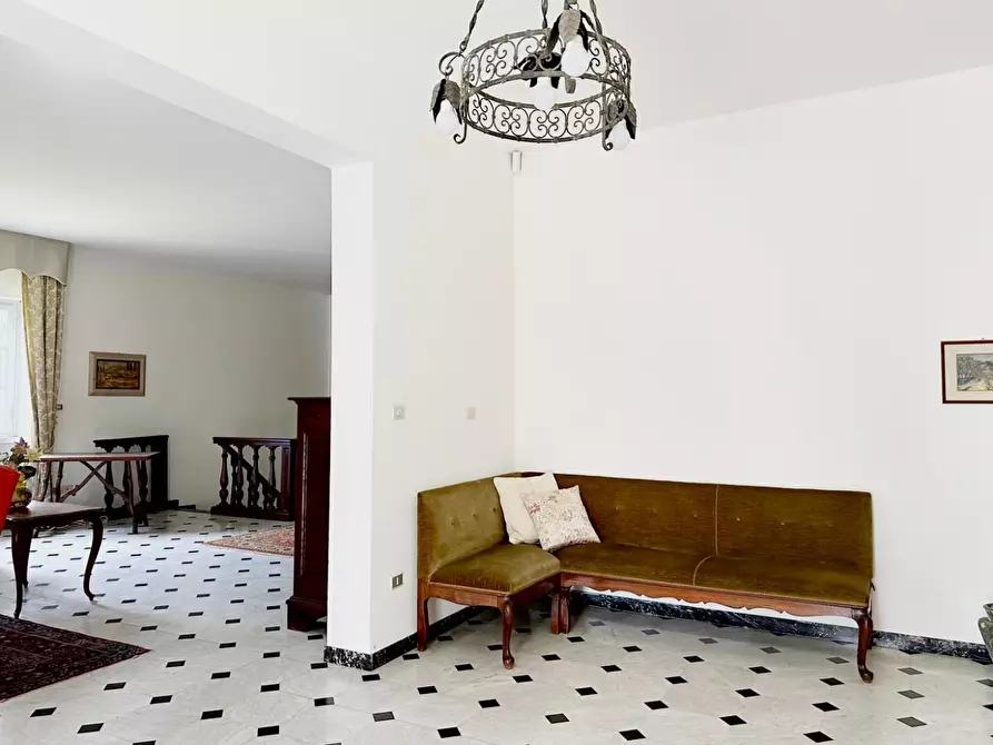 Immagine 30 di Villa in vendita  a Camaiore