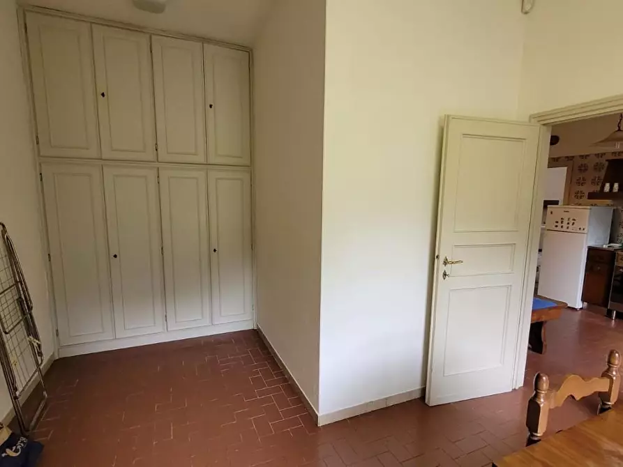 Immagine 28 di Villa in vendita  a Camaiore