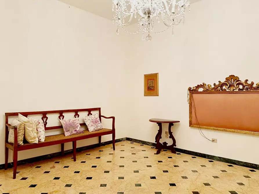 Immagine 34 di Villa in vendita  a Camaiore