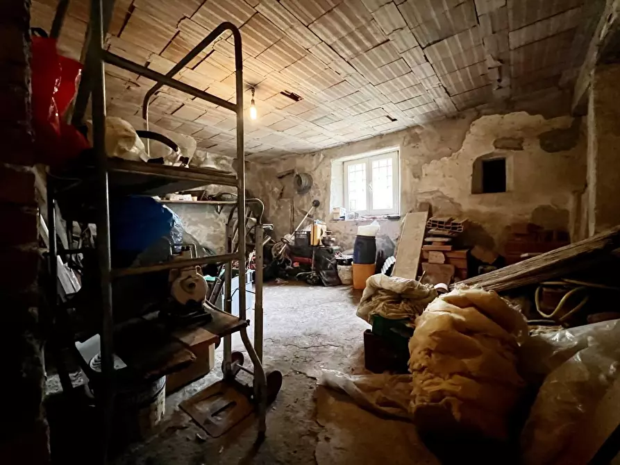 Immagine 25 di Porzione di casa in vendita  a Capannori