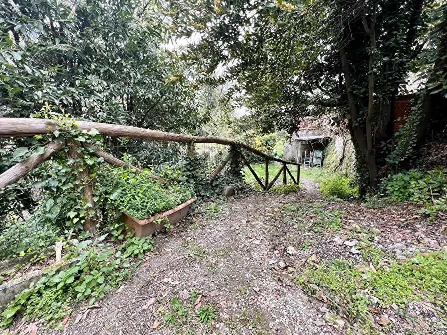 Immagine 23 di Porzione di casa in vendita  a Capannori