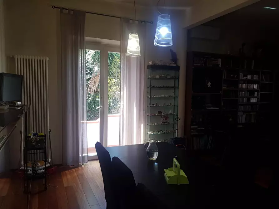 Immagine 10 di Villa in vendita  a Cascina