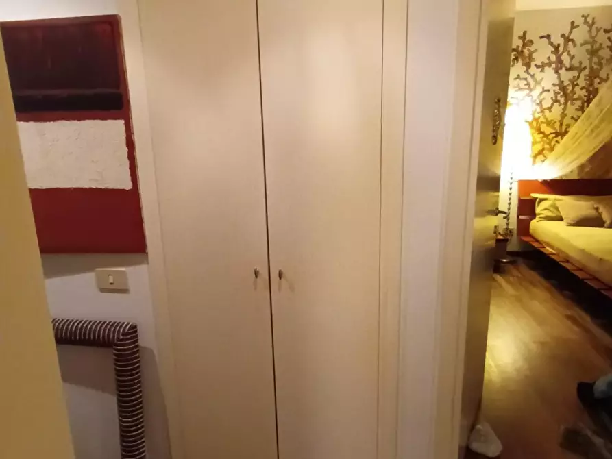 Immagine 9 di Appartamento in vendita  a Carrara