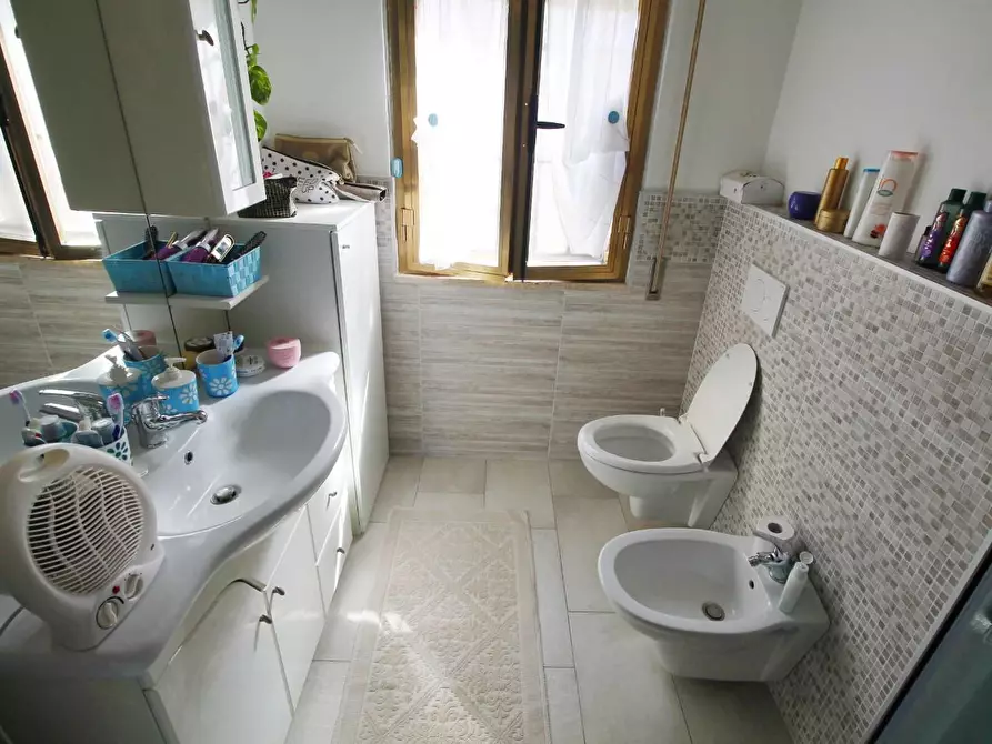 Immagine 9 di Villa in vendita  a Cerreto Guidi