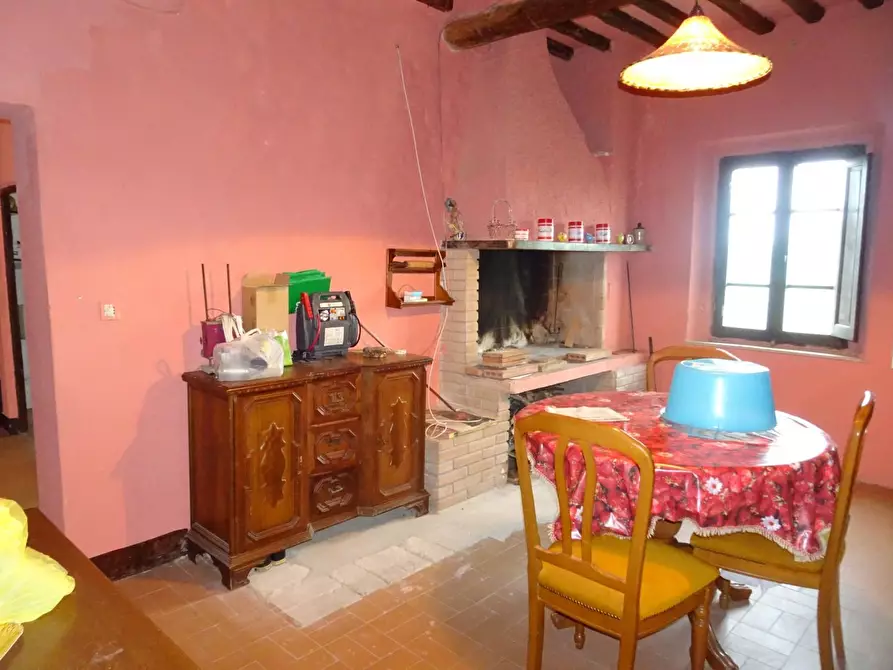 Immagine 8 di Porzione di casa in vendita  a Palaia