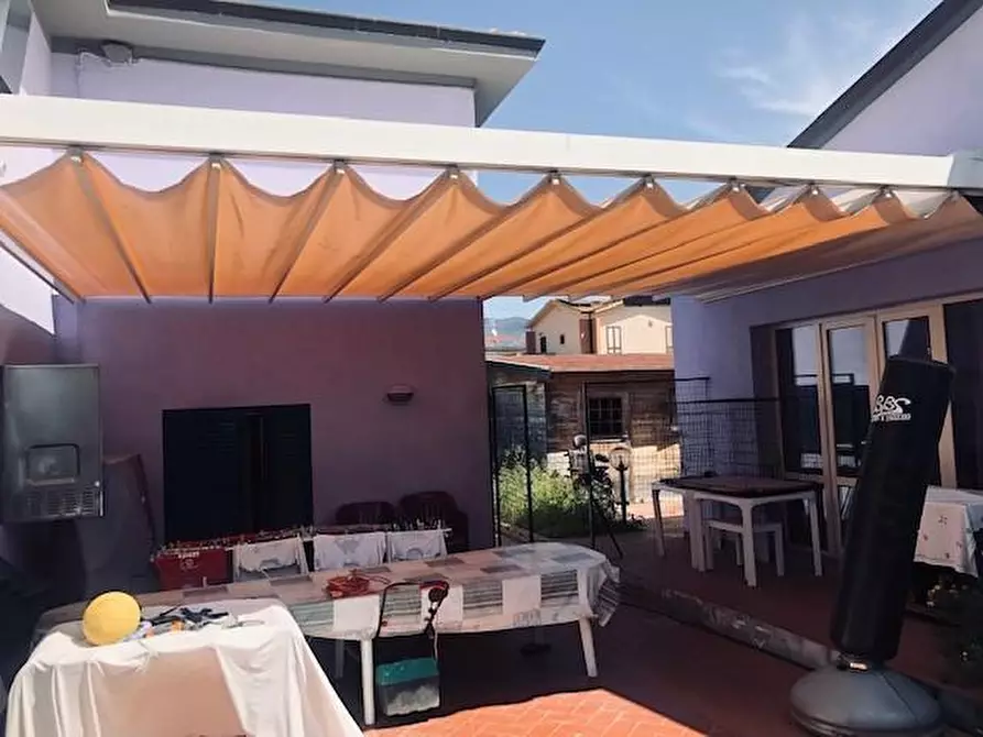 Immagine 11 di Villa in vendita  a Cascina