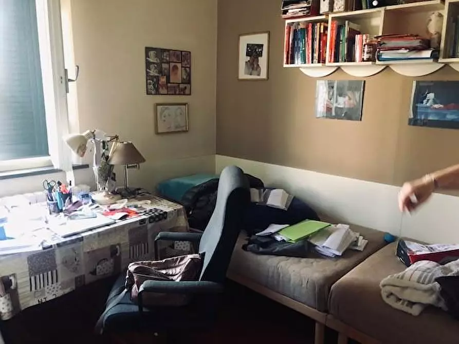 Immagine 19 di Villa in vendita  a Cascina