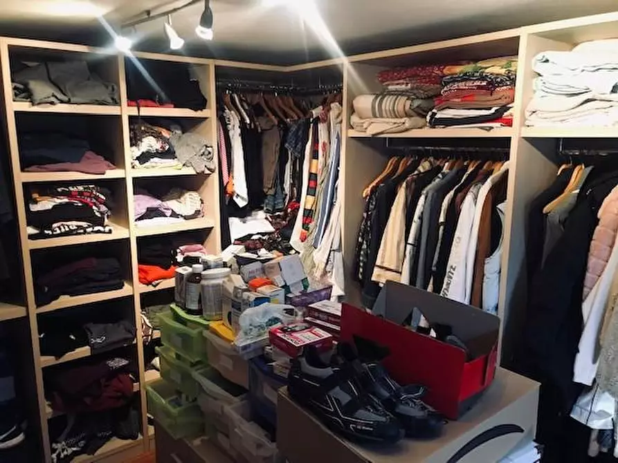 Immagine 28 di Villa in vendita  a Cascina