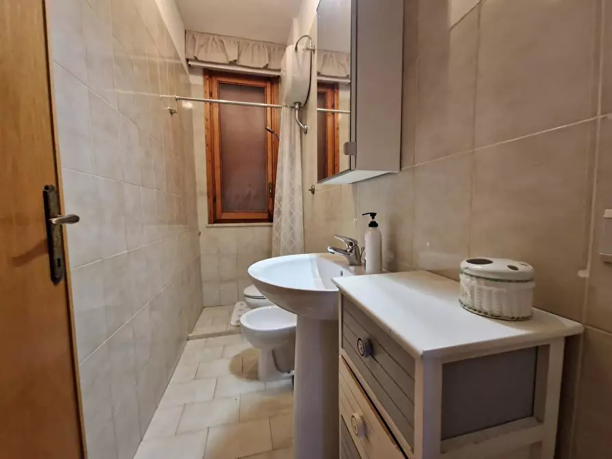 Immagine 11 di Appartamento in affitto  a Rosignano Marittimo