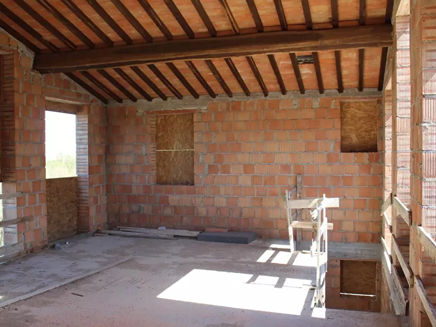 Immagine 13 di Deposito in vendita  a Gambassi Terme