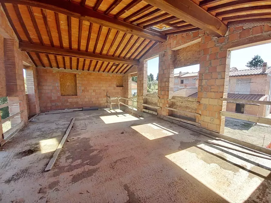 Immagine 4 di Deposito in vendita  a Gambassi Terme